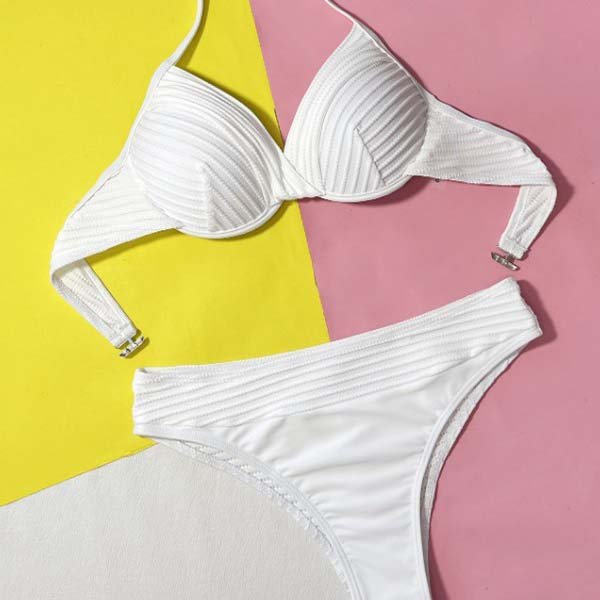 YY6119 BIKINI.jpgD black Solid Crop Bikini Set