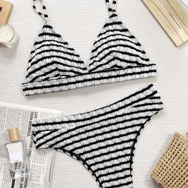 YY6121 BIKINI.jpgA YY6121 BIKINI.jpgA Stripe Design bikini