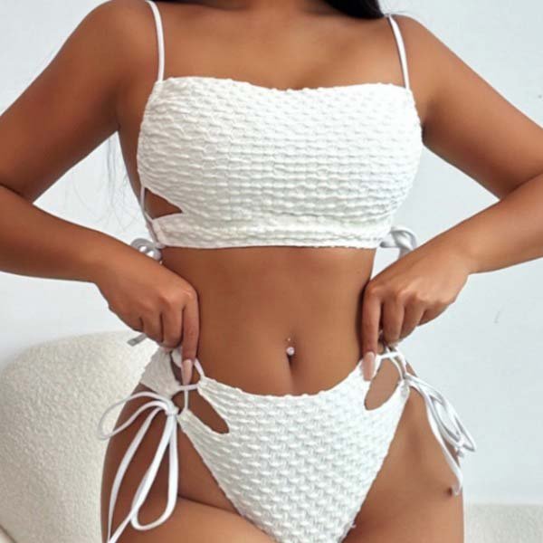 YY6100.jpgA Bowknot Swimsuit