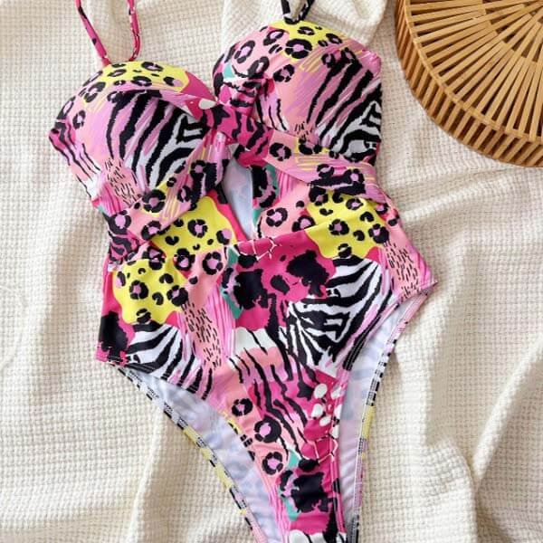 string bikini Venus Swimwear